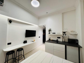 24 City Center Apartment